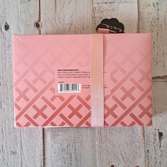 Set of 3 Hand Cream - Picture 4 of 4